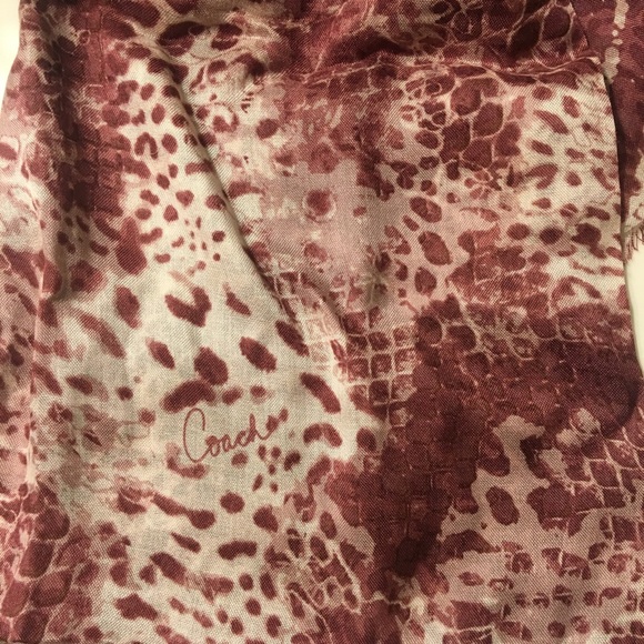 Coach NWT Animal Print Square/ Scarf - Picture 3 of 3